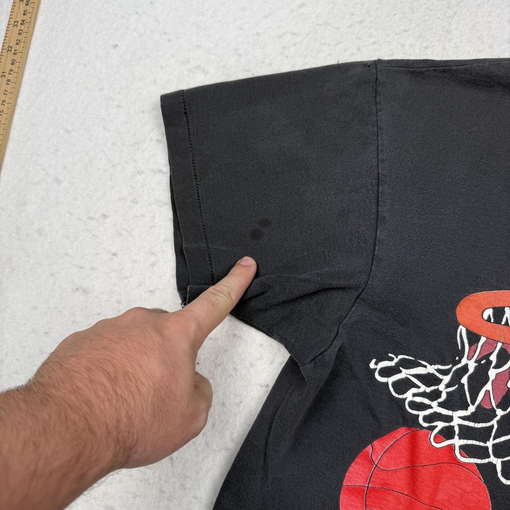 Vintage Taz Attack Texas Shirt Mens Large Black Looney Tunes College Ware 1993 - Picture 2 of 11